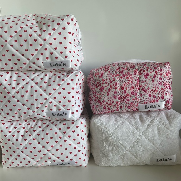 Lola’s handmade makeup bag - Picture 2 of 2